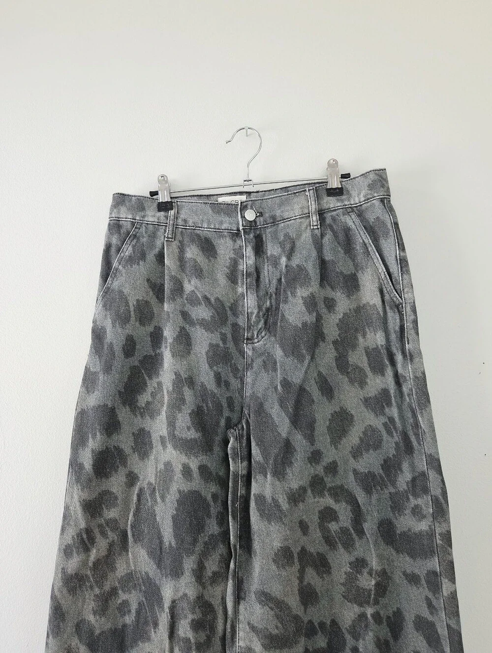 Anthropologie Pilcro Double Hem High-Rise Barrel Jeans in Natural Size 29 - Picture 4 of 8